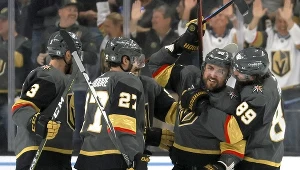 Radość hokeistów Vegas Golden Knights 