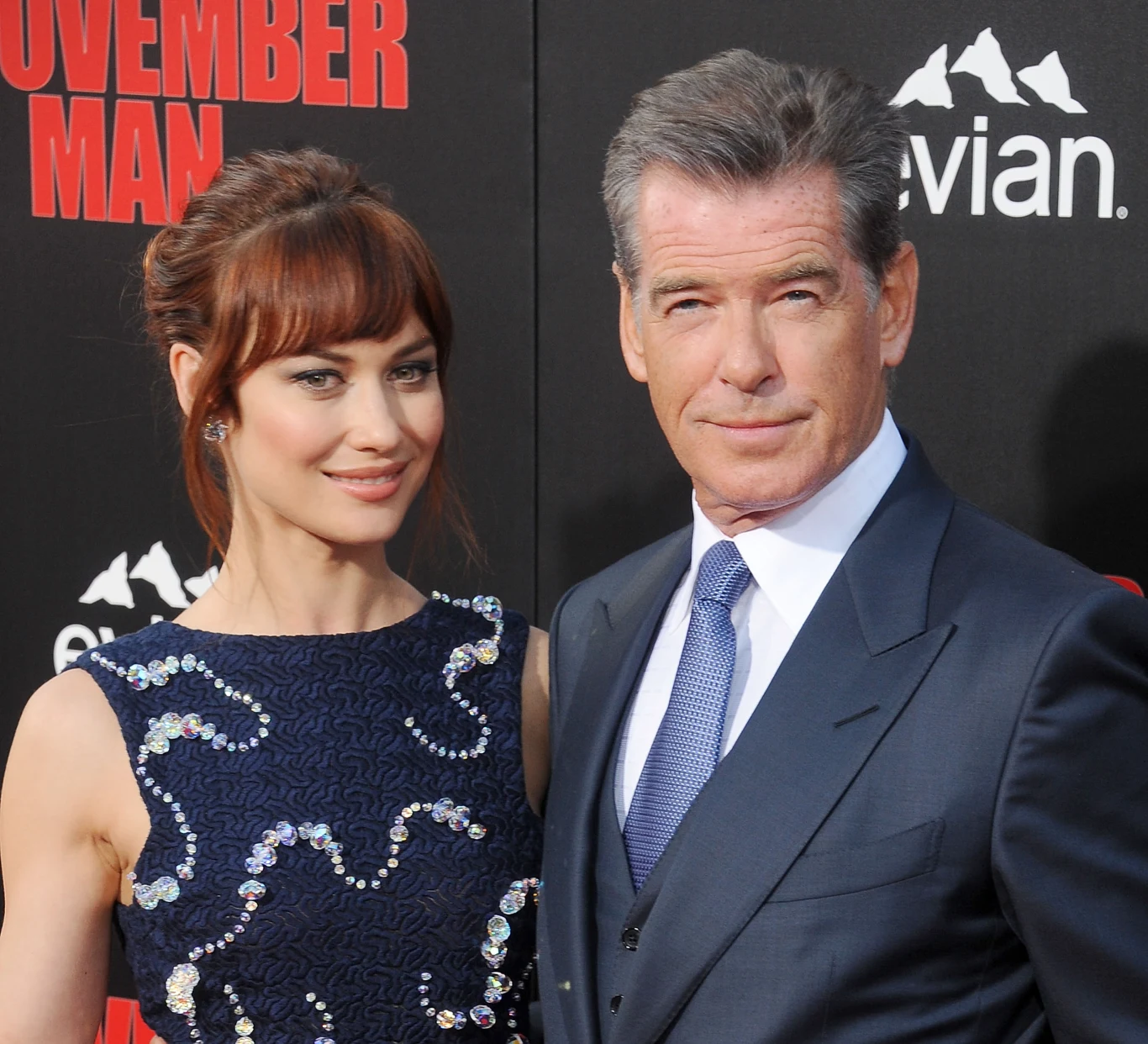 Coraz częściej aktorka zaczęła pojawiać się u boku hollywoodzkich gwiazdorów. W szpiegowskim thrillerze "November Man" (2014) Olga Kurylenko zagrała główną rolę, a na planie pracowała z Pierce'm Brosnanem.

Na zdjęciu: Olga Kurylenko i Pierce Brosnan na premierze filmu "The November Man" w Hollywood (2014)