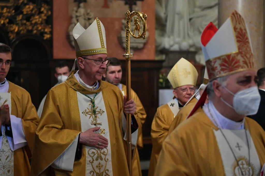 Przewodniczący KEP abp Stanisław Gądecki ponownie zawierzył naród polski Najświętszemu Sercu Pana Jezusa Przewodniczący KEP abp Stanisław Gądecki ponownie zawierzył naród polski Najświętszemu Sercu Pana Jezusa