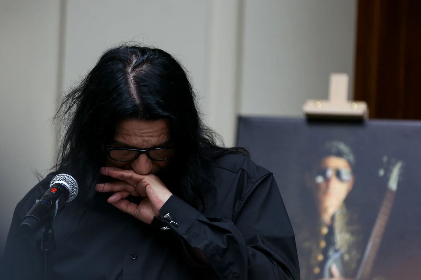 Przyjaciela żegnał m.in. Piotr Foryś Foreman, obecny wokalista grupy Püdelsi.