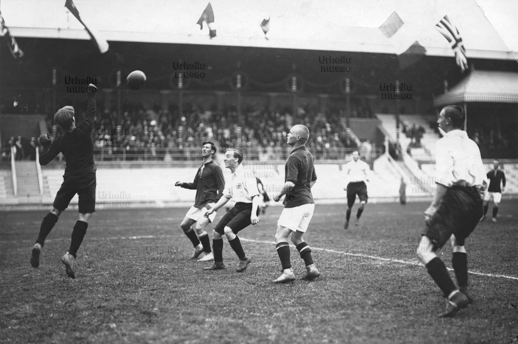 Finlandia w meczu z Wielką Brytanią na igrzyskach 1912 roku