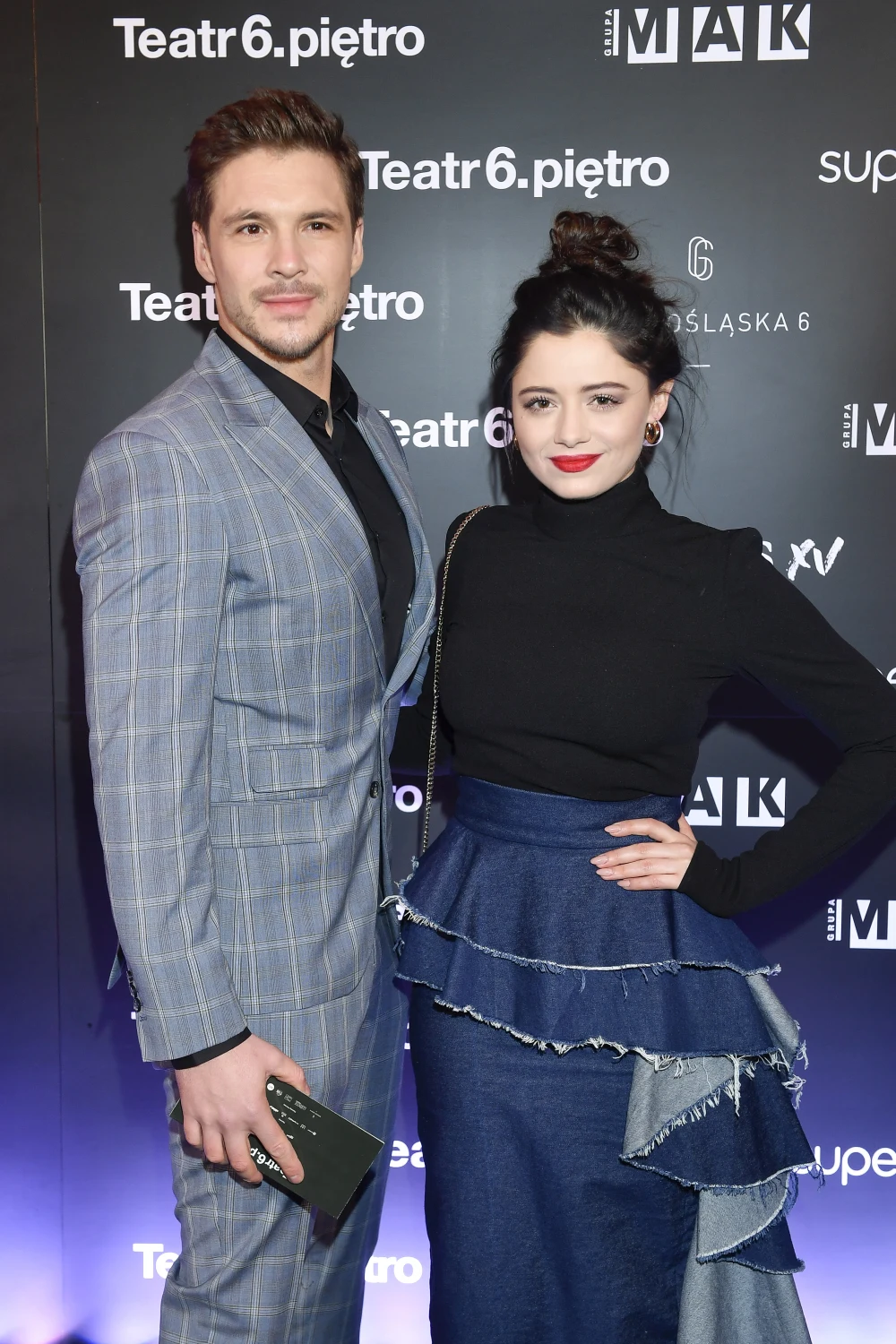 Mikołaj Roznerski i Adriana Kalska przygotowują się ponoć do ślubu Mikołaj Roznerski i Adriana Kalska przygotowują się ponoć do ślubu