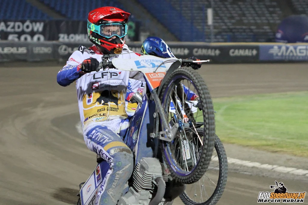 Jason Doyle świętująca zwycięstwo