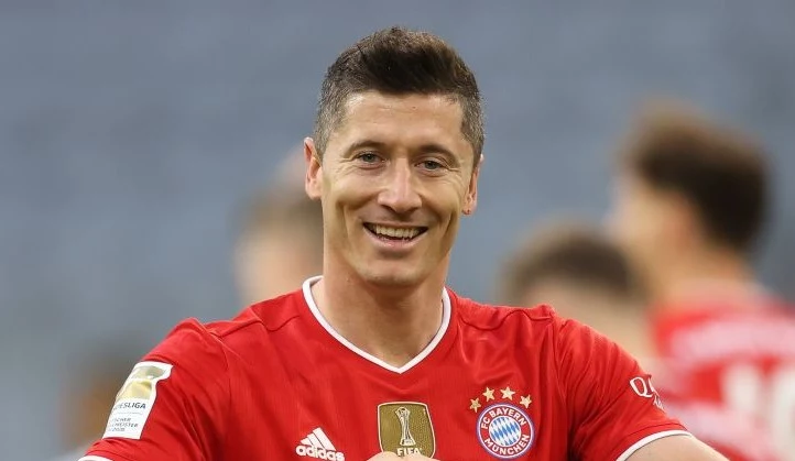 Robert Lewandowski jako zawodnik cieszy się uznaniem na całym świecie 