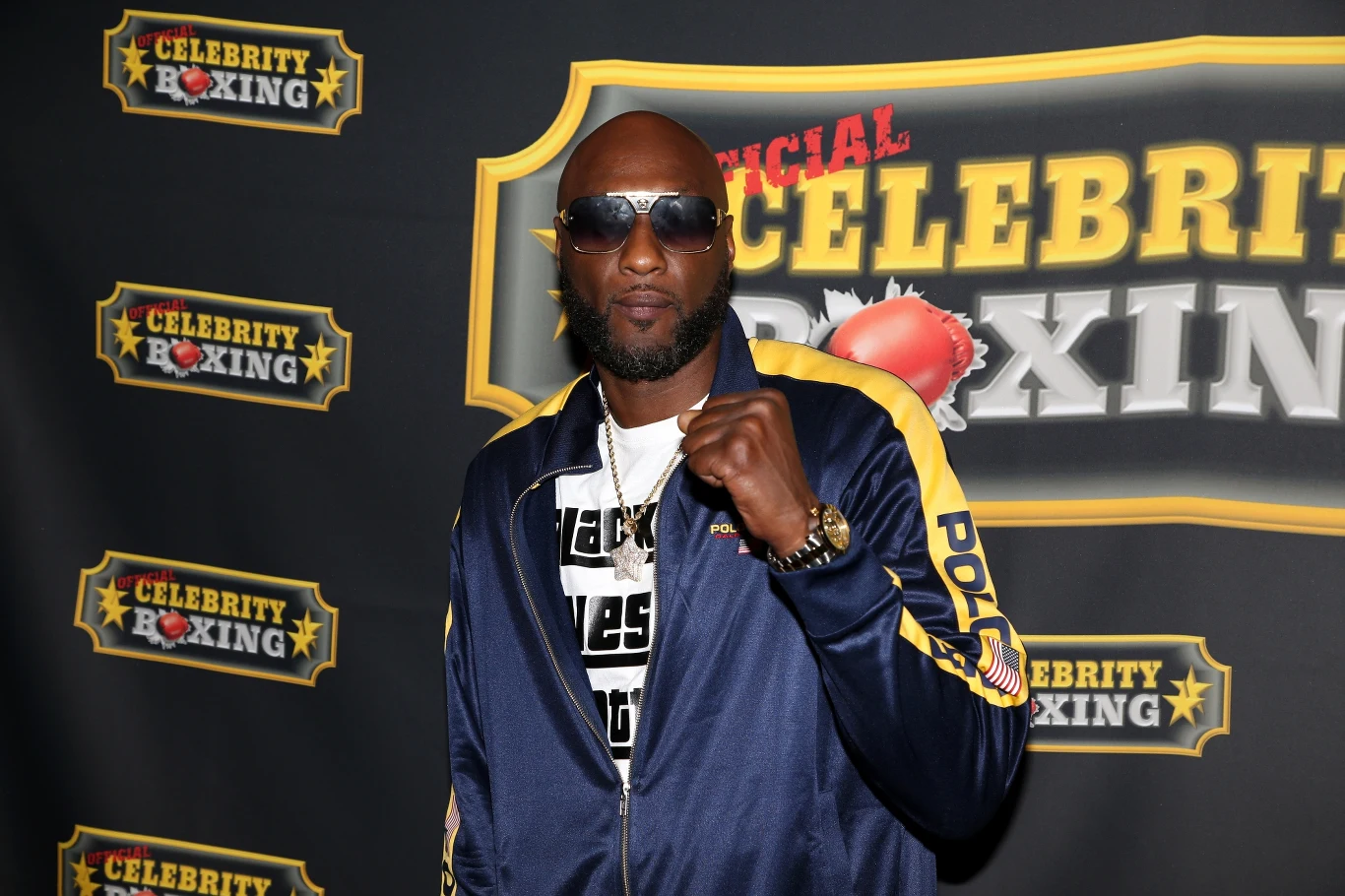 Nie mogło to dziwić. Lamar Odom - były koszykarz Los Angeles Lakers i były partner Khloe Kardashian - ma ponad dwa metry wzrostu i waży 104 kilogramy. Sportowiec przerastał Aarona Cartera o głowę. 