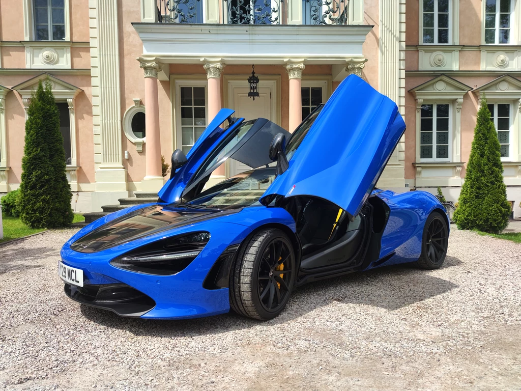 McLaren 720S Coupe