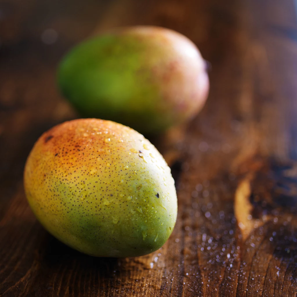 Czy można jeść skórkę z mango?
