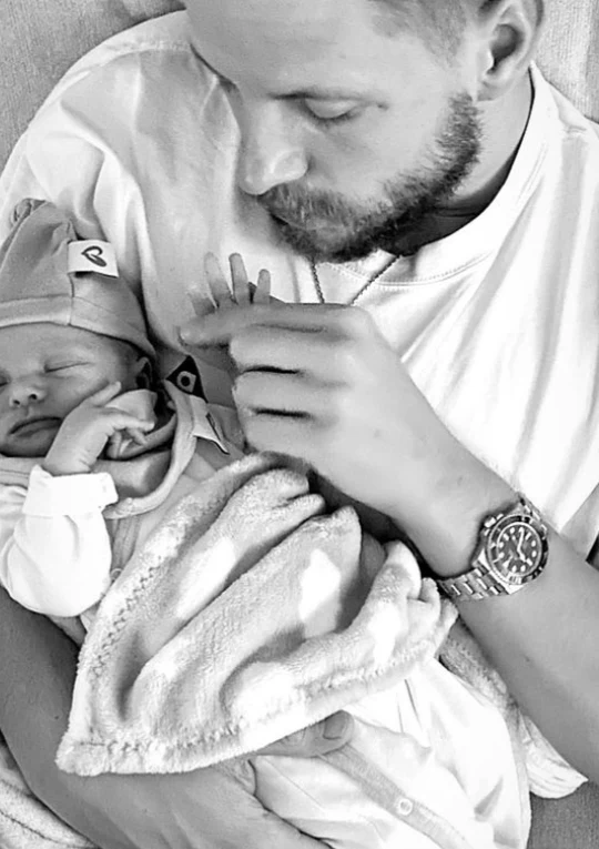 Fabijański z Bastkiem, https://www.instagram.com/maffashion_official/ Fabijański z Bastkiem, https://www.instagram.com/maffashion_official/