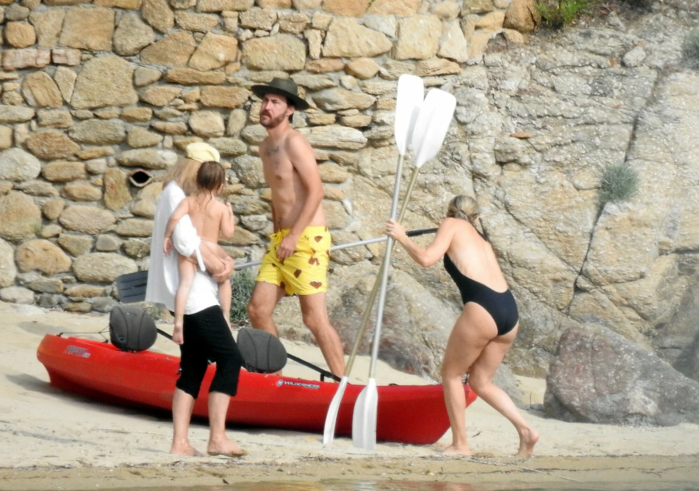 Kate Hudson podczas greckich wakacji z rodziną Kate Hudson podczas greckich wakacji z rodziną