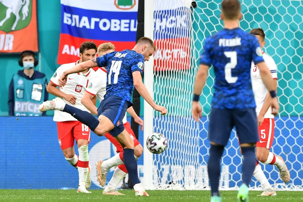 Tym strzałem Milan Szkriniar zapewnił Słowakom wygraną Tym strzałem Milan Szkriniar zapewnił Słowakom wygraną