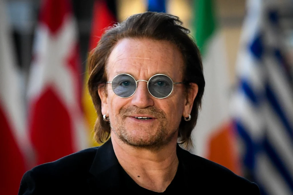 Od początku kariery muzycznej Bono angażował się w działalność charytatywną
