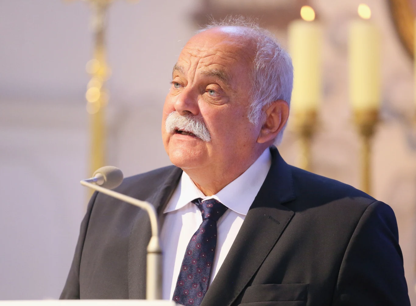 Krzysztof Szuster na pogrzebie Witolda Sadowego