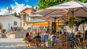 Turystka przerażona rachunkiem na greckiej wyspie. Szokująca cena za 3 dania