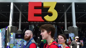 E3