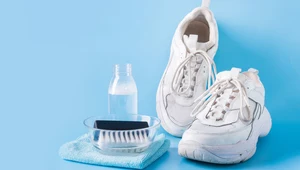 Jak czyścić białe buty?