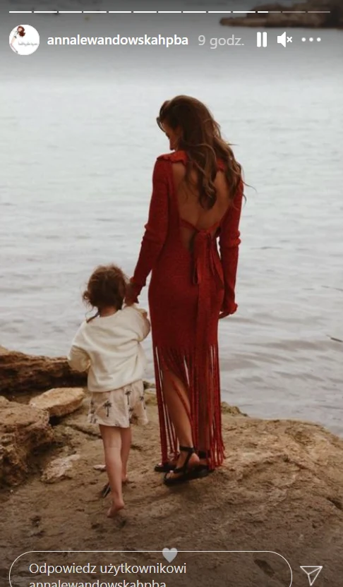 Anna Lewandowska z dziećmi odpoczywa po pierwszym meczu Euro, https://www.instagram.com/annalewandowskahpba/ Anna Lewandowska z dziećmi odpoczywa po pierwszym meczu Euro, https://www.instagram.com/annalewandowskahpba/