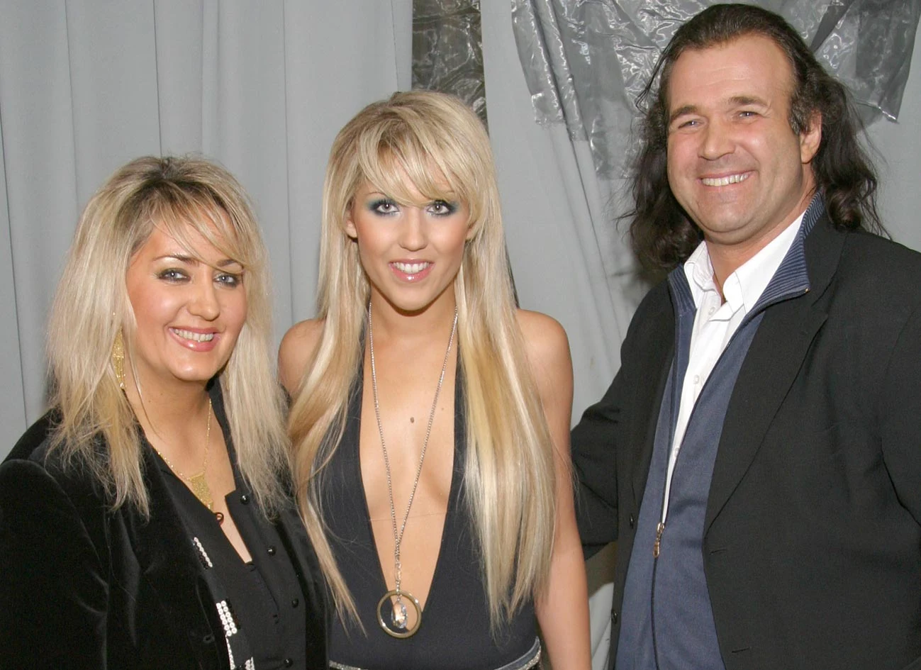 Marek Torzewski z żoną i córką Marek Torzewski z żoną i córką