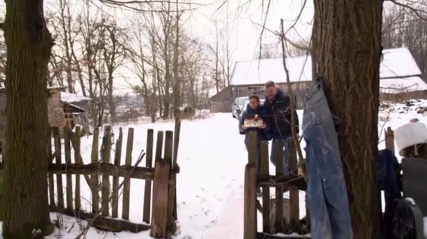 Bandziorek i Danusia odwiedzili mamę Bandziorek i Danusia odwiedzili mamę