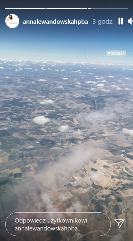 Żona Roberta Lewandowskiego poleciała do Sewilli na mecz Hiszpania-Polska /https://www.instagram.com/annalewandowskahpba/