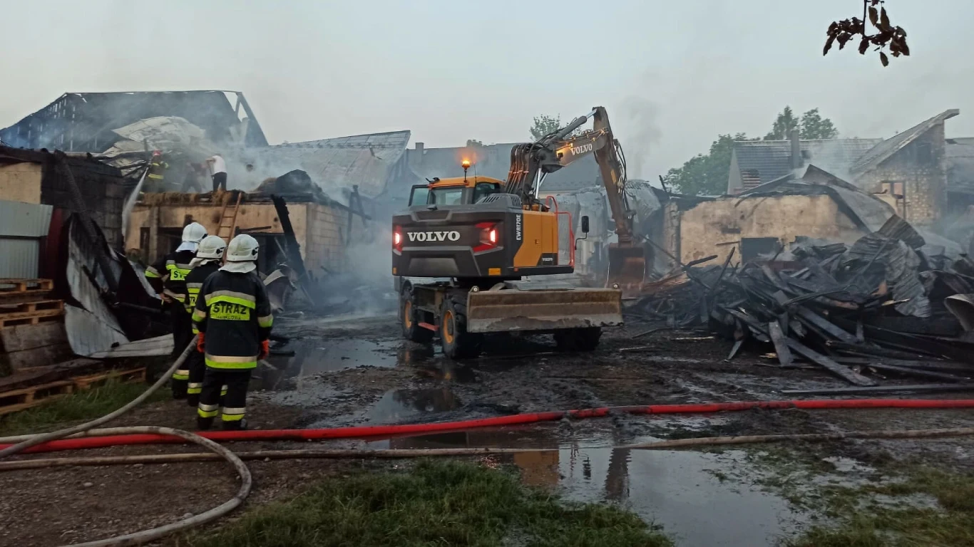 Zniszczenia we wsi Nowa Biała w powiecie nowotarskim. Zniszczenia we wsi Nowa Biała w powiecie nowotarskim.