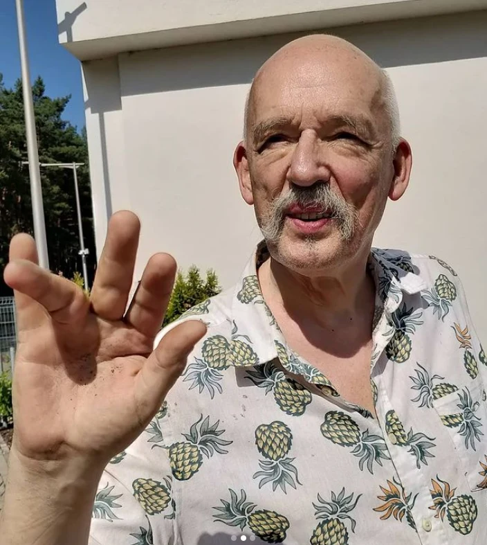 https://www.instagram.com/januszkorwinmikke/ https://www.instagram.com/januszkorwinmikke/