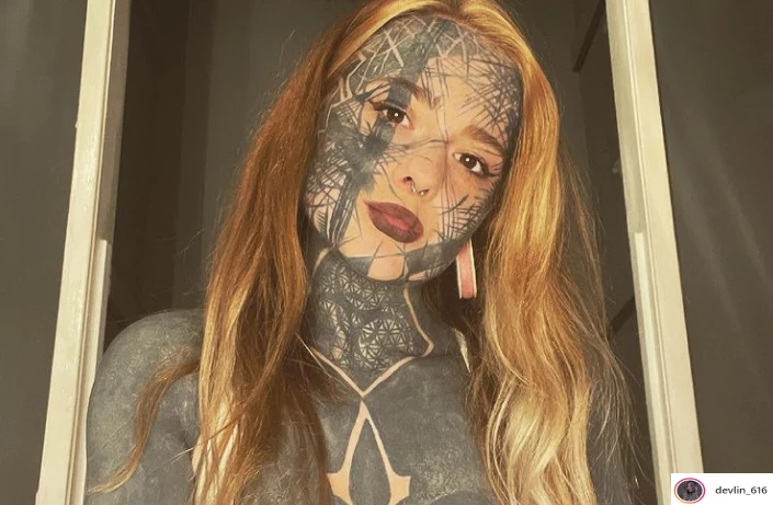 Ciało Nadine Anderson pokryte jest tatuażami w 95 procentach