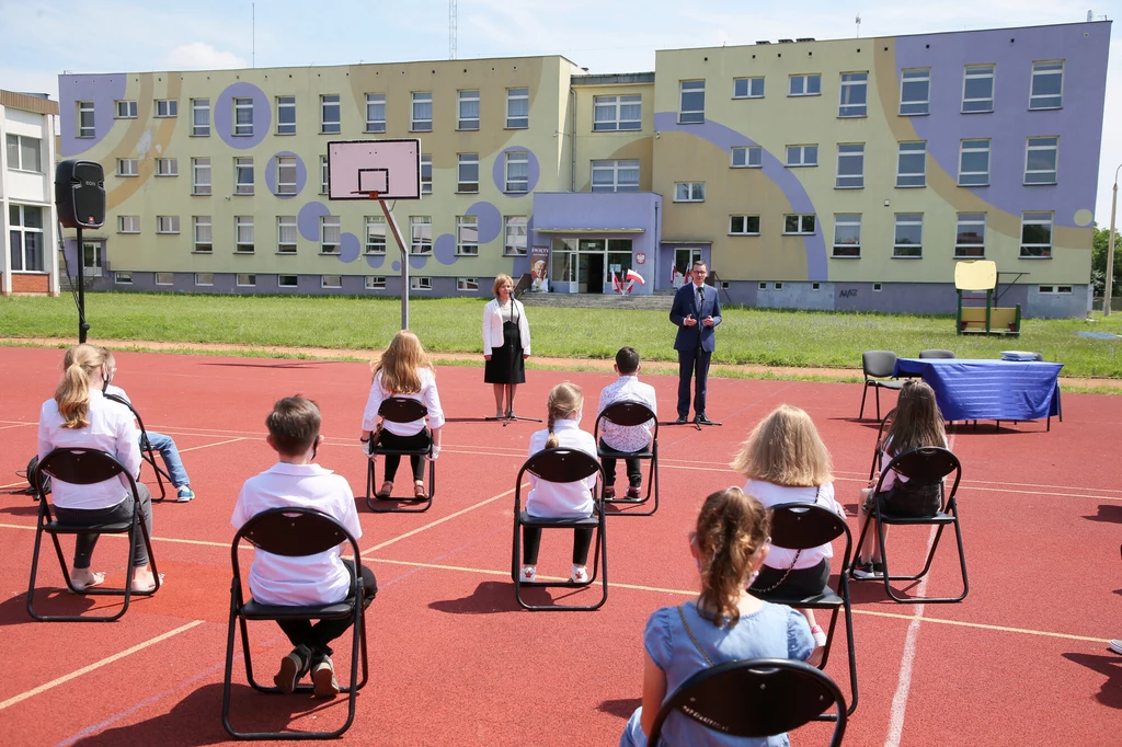 Zakończenie roku szkolnego z udziałem premiera 