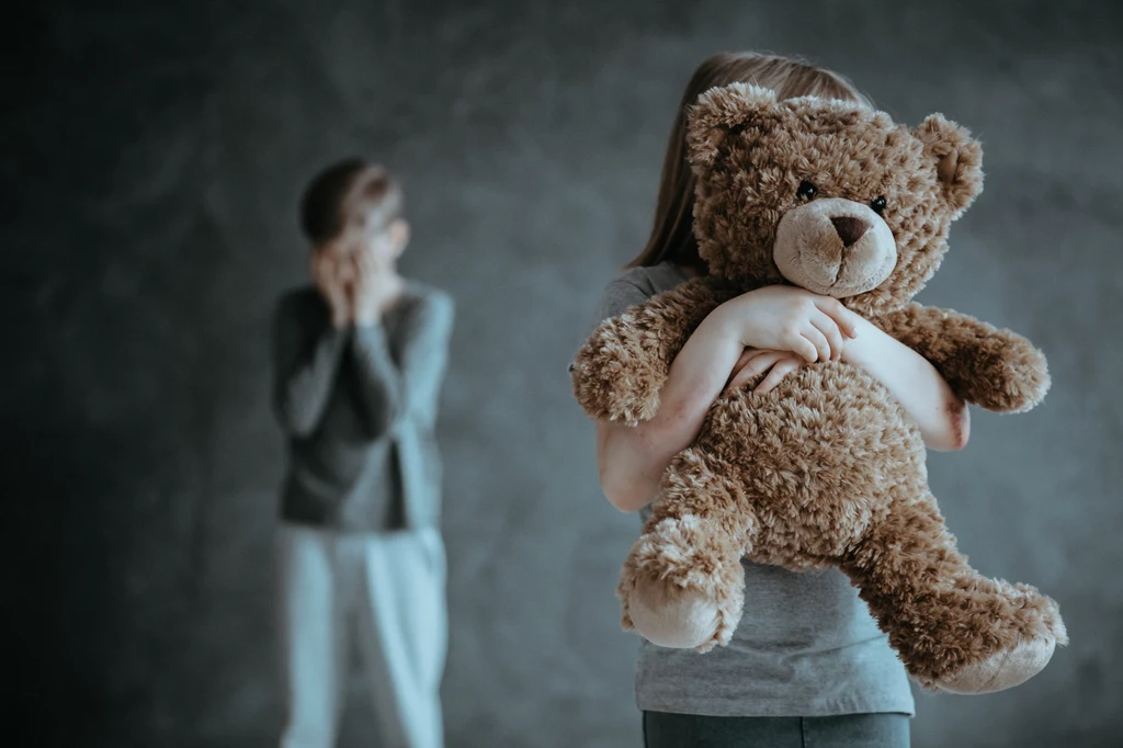 Mężczyzna miał molestować dwoje własnych dzieci Mężczyzna miał molestować dwoje własnych dzieci