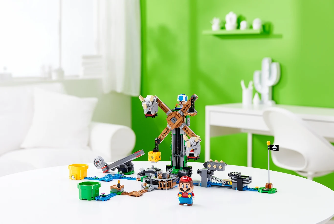 Interaktywny zestaw Przygody z Luigim to najnowsze rozszerzenie serii LEGO Super Mario, będącej wynikiem współpracy z firmą Nintendo. 