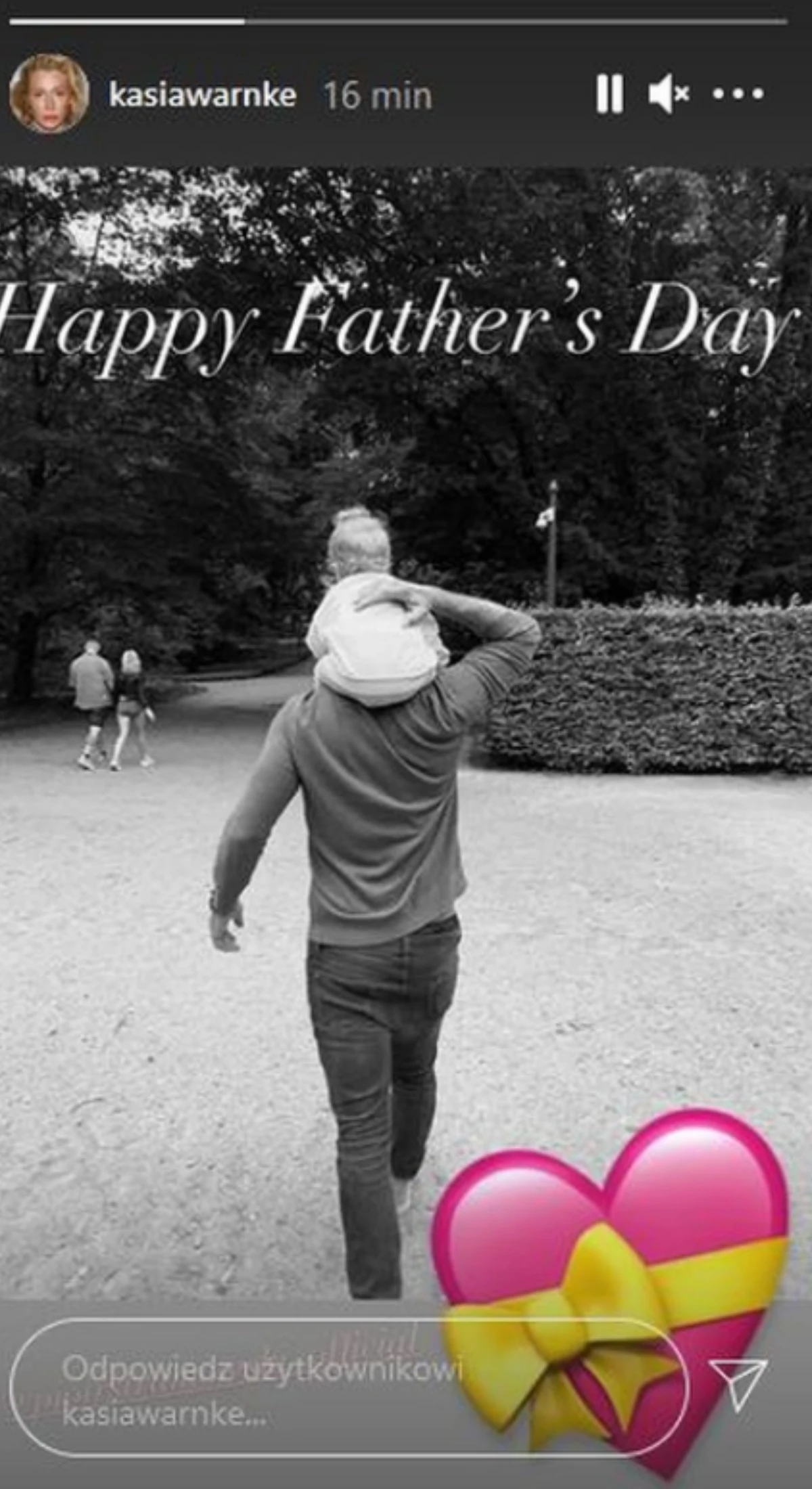 Piotr Stramowski z córką, fot. https://www.instagram.com/kasiawarnke/