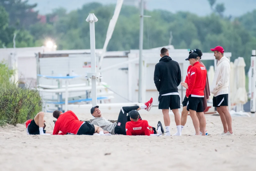 Piłkarze reprezentacji Polski relaksowali się na plaży