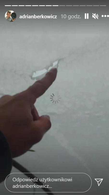 Adrian Berkowicz pokazał efekty nawałnicy i gradobicia. Widok poraża! /https://www.instagram.com/adrianberkowicz/ Adrian Berkowicz pokazał efekty nawałnicy i gradobicia. Widok poraża! /https://www.instagram.com/adrianberkowicz/