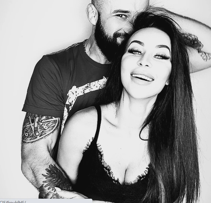 https://www.instagram.com/malaa_official/