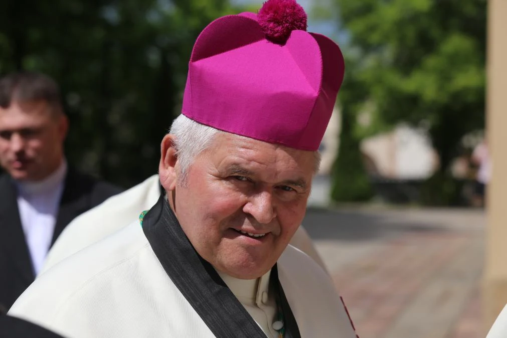 Bp Piotr Skucha Bp Piotr Skucha