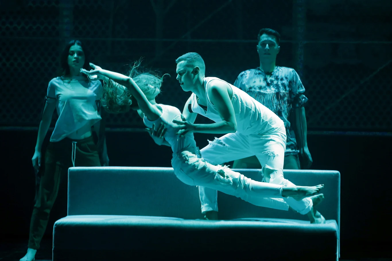 Adam Zdrójkowski w parze z Wiktorią Gąsiewską zwyciężył w pierwszej edycji programu TVP "Dance Dance Dance". 