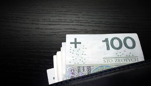 Zasadnicze wynagrodzenie lekarzy stażystów wzrośnie od 1 lipca o blisko 1300 zł