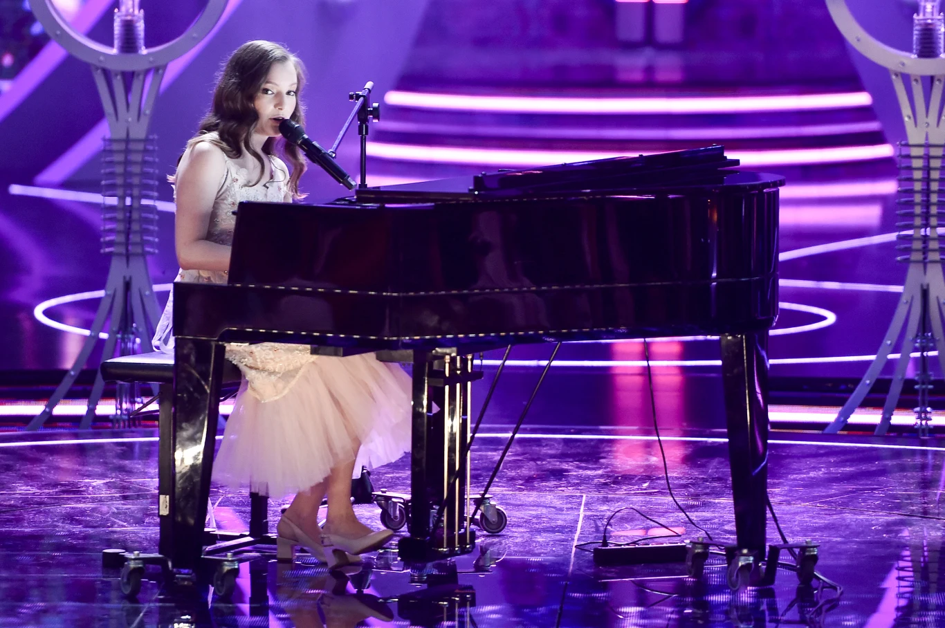 Sanah podczas koncertu Polsat SuperHit Festiwal Sanah podczas koncertu Polsat SuperHit Festiwal