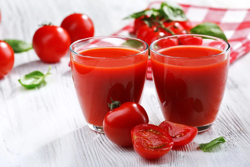 Sok pomidorowy nie tylko gasi pragnienie, ale także wspiera serce