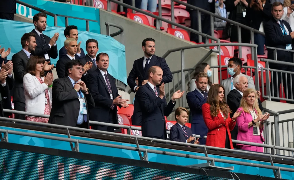 Brytyjskie sławy na meczu Anglia-Niemcy Brytyjskie sławy na meczu Anglia-Niemcy