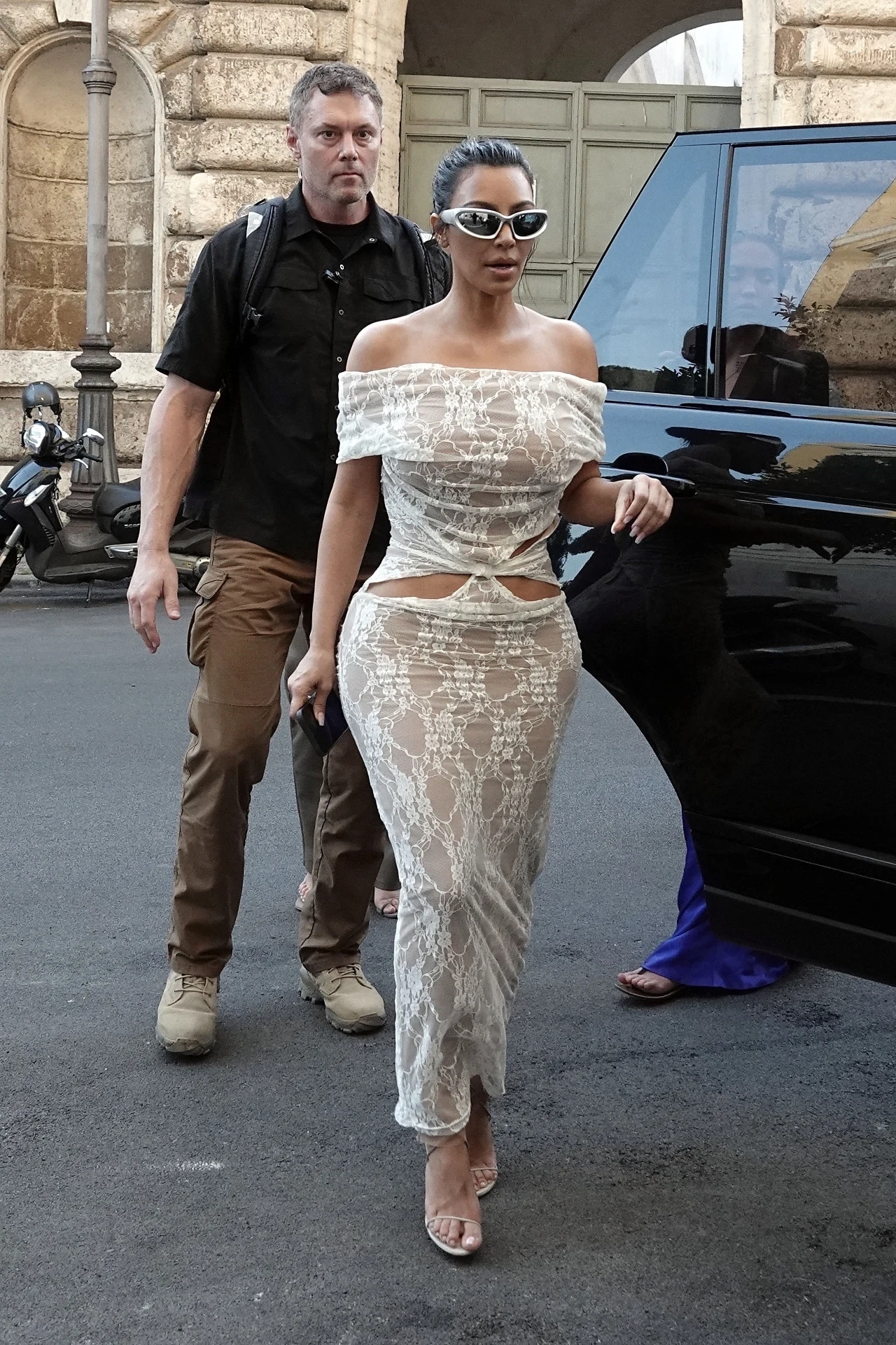 Kim Kardashian na włoskich wakacjach Kim Kardashian na włoskich wakacjach