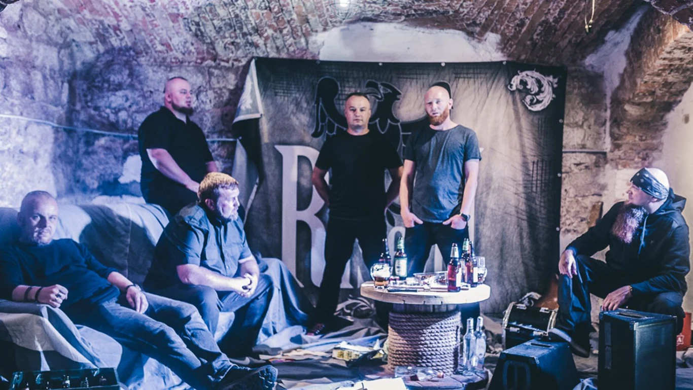 Zespół RiseuP przygotował debiutancki album Zespół RiseuP przygotował debiutancki album