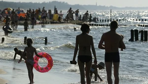 Wakacje 2022: Więcej rodzin niż zwykłe decyduje się podczas wakacji na opcję all inclusive.