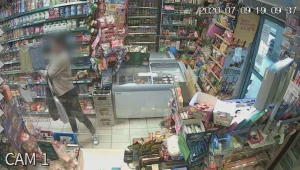 Policjantka-agresorka grozi sąsiadom i zachowuje się w sposób agresywny oraz nieobliczalny