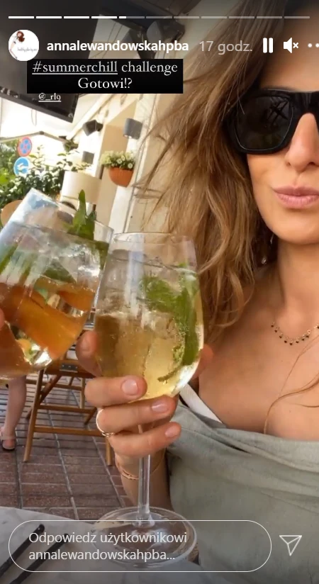 Anna Lewandowska relacjonuje wczasy na Majorce /https://www.instagram.com/annalewandowskahpba