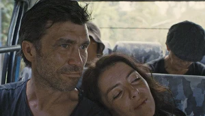 Marcin Czarnik  i Anna Krotoska  w filmie "Holiday" 