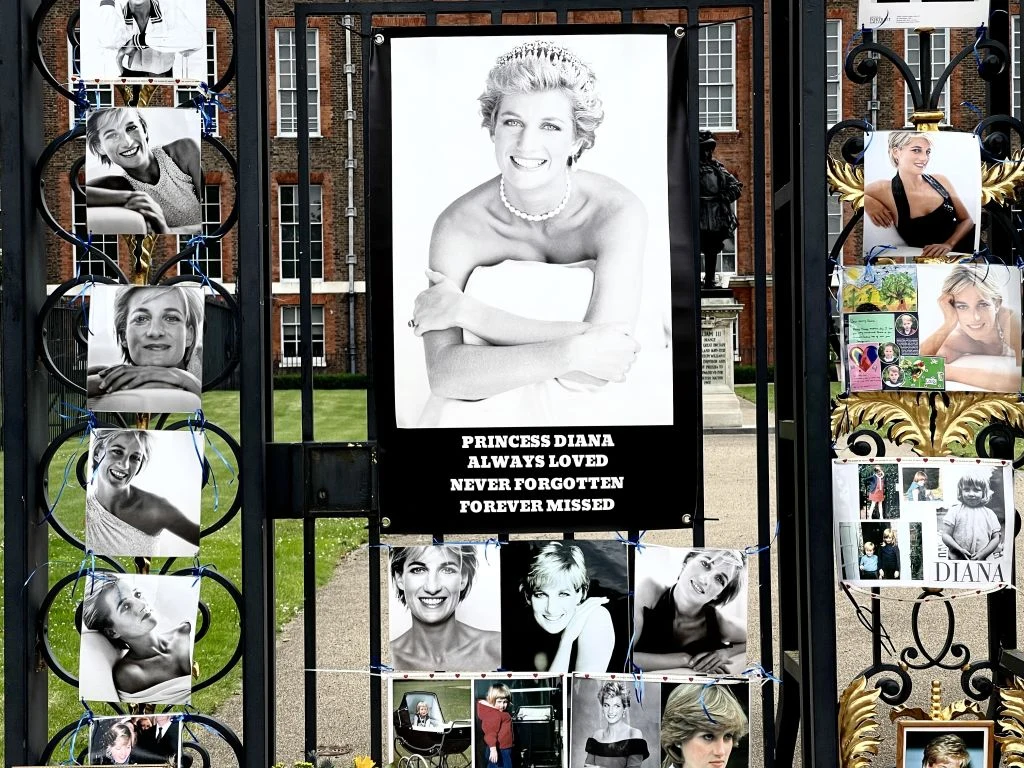 Brytyjczycy świętują 60. urodziny Diany Brytyjczycy świętują 60. urodziny Diany