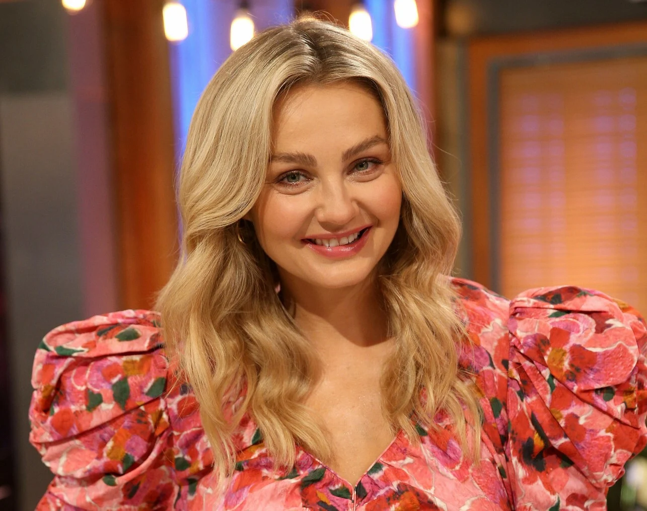Małgorzata Socha jest jedną z najpopularniejszych aktorek w Polsce Małgorzata Socha jest jedną z najpopularniejszych aktorek w Polsce