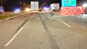 Tragedia na autostradzie A1. Kierowca wypadł z auta!