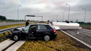 Nietypowa kolizja. Potężne straty i tylko pouczenie