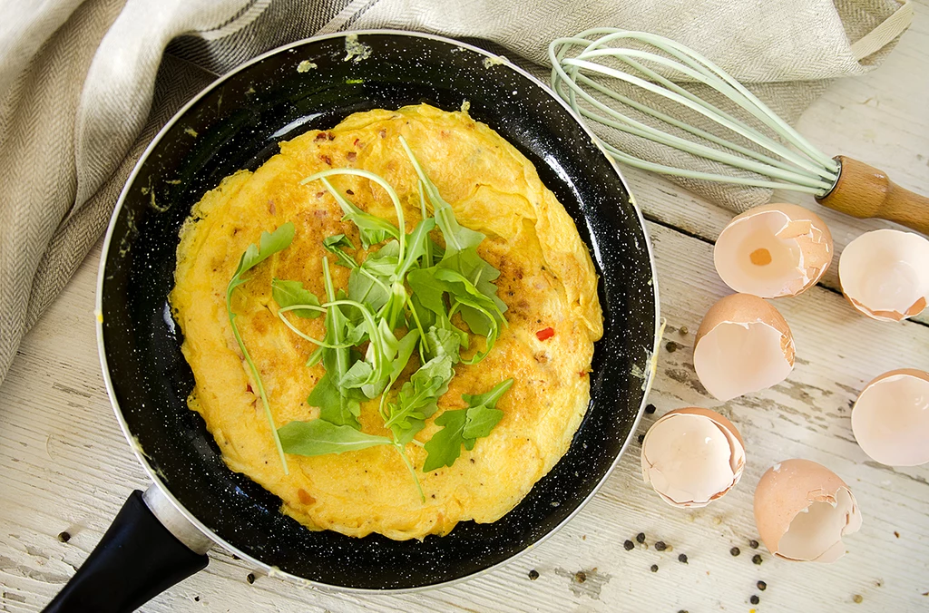 Omlet z szynką czy omlet z warzywami? Co wolisz? 